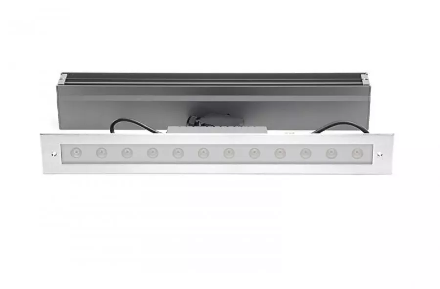 Deko-Light Bodeneinbauleuchte Line Asymmetrisch 18W 3000K Silber